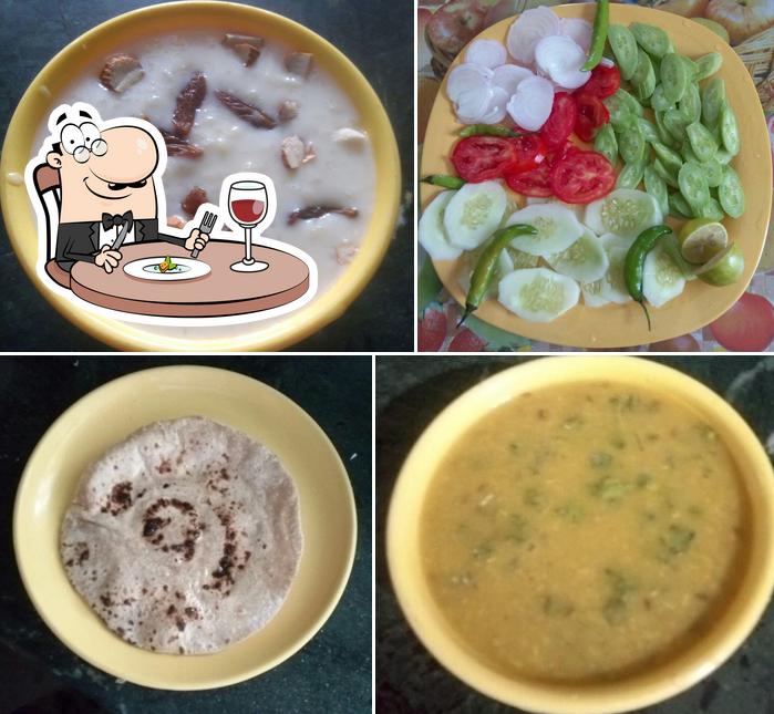 Food at Yummy Tummy Tiffin Service