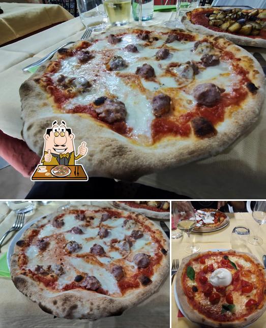 Prenditi tra le svariate varianti di pizza