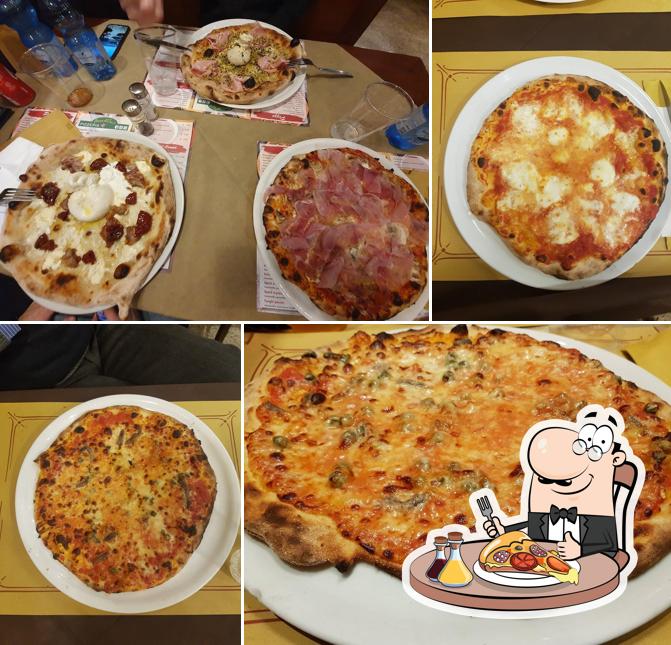 Ordina tra le molte varianti di pizza