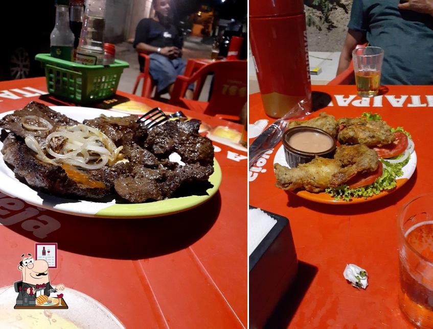 Escolha refeições de carne no Escondidinho Bar