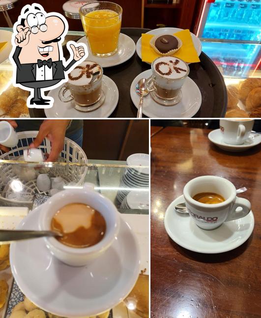 Dai un'occhiata agli interni di Caffetteria Morelli