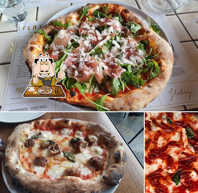 Commandez différents genres de pizzas