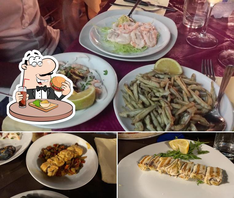 Ordina un hamburger a Mancuso Pizzeria Primi Piatti