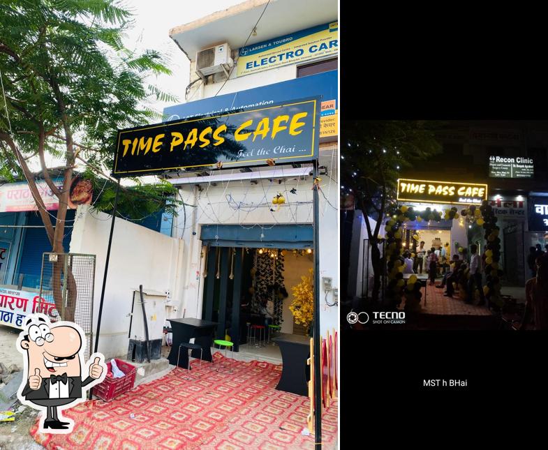 Time pass cafe picture