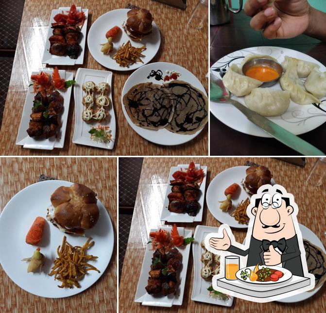 Food at The Wayside Inn