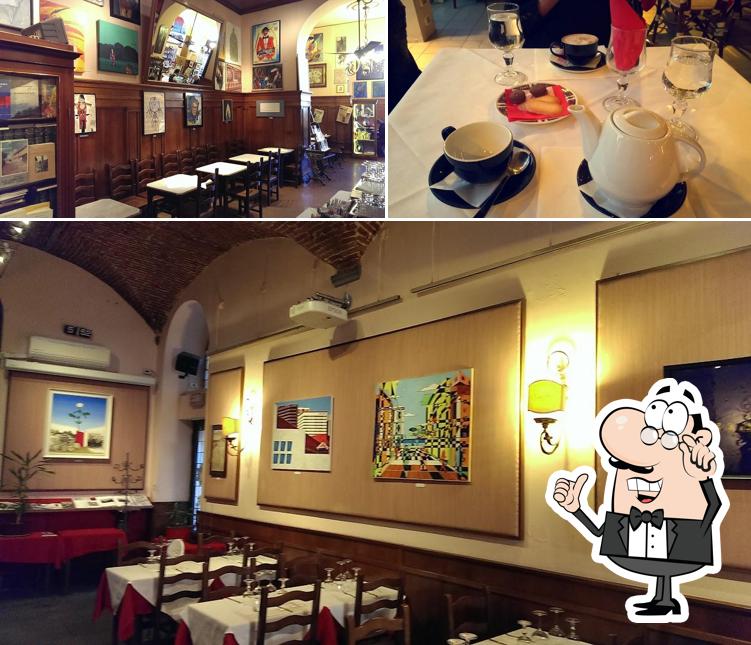 Dai un'occhiata agli interni di Giubbe Rosse