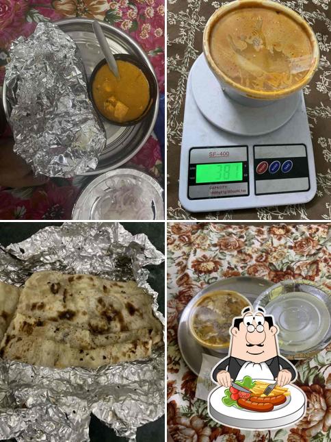 Food at Amritsari Chaap & Naan