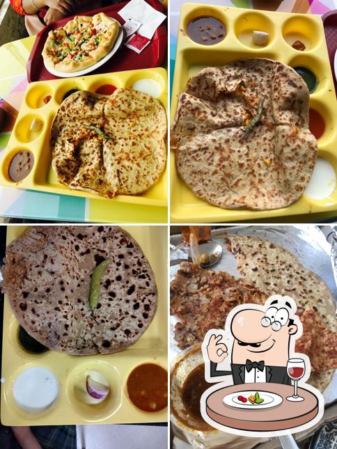 Meals at Kakunje's Parathas