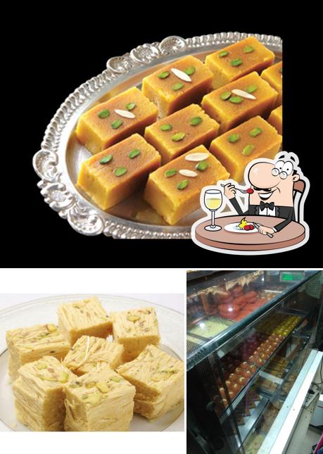 Meals at Mayavaram iyengar bakery & sweets
