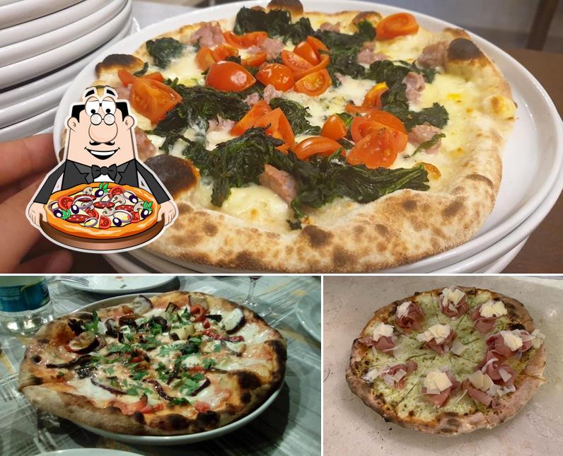A Ristorante al Paese di Fiaba, puoi ordinare una bella pizza