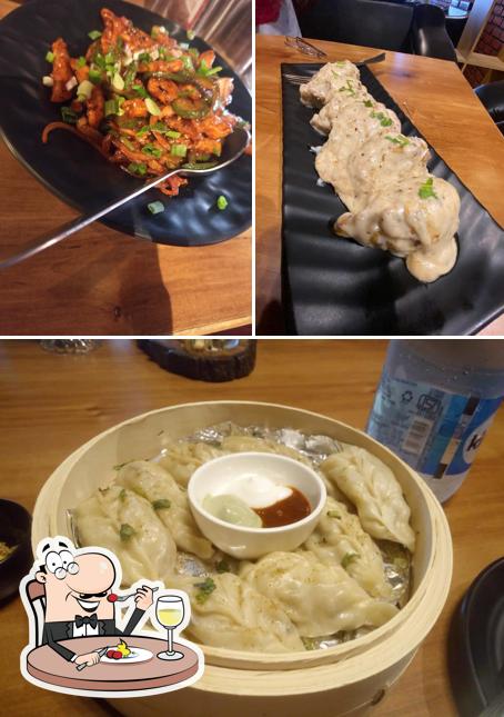 Meals at De Vine Cafe & Lounge