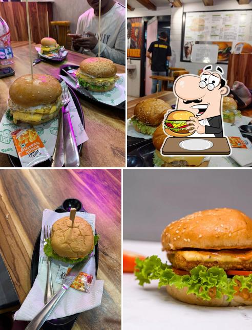 Hamburger at Mr Burger