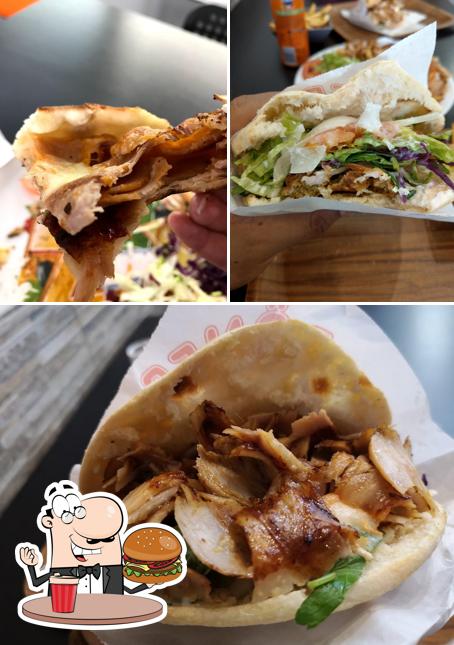 Ordina un hamburger a Istanbul Doner Fast Food Kebab&pizzeria