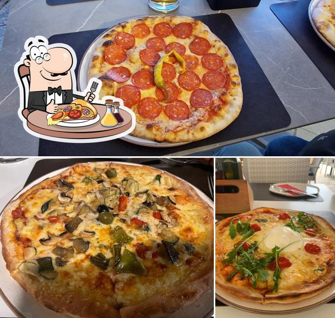 Ordina una pizza a Restaurant Marina