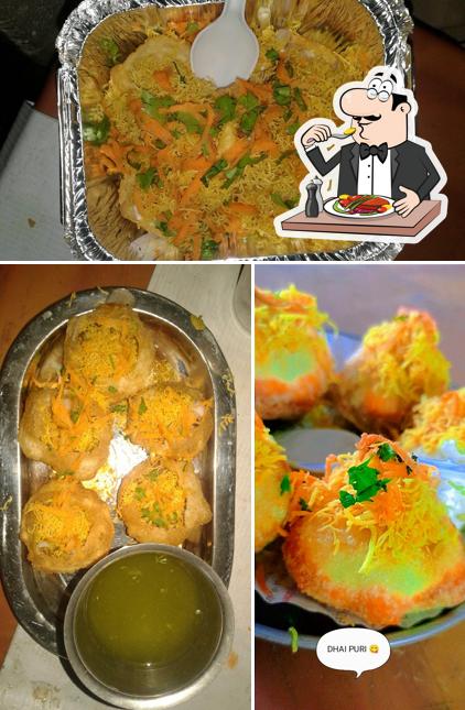 Food at Sri Durga chat bhandar