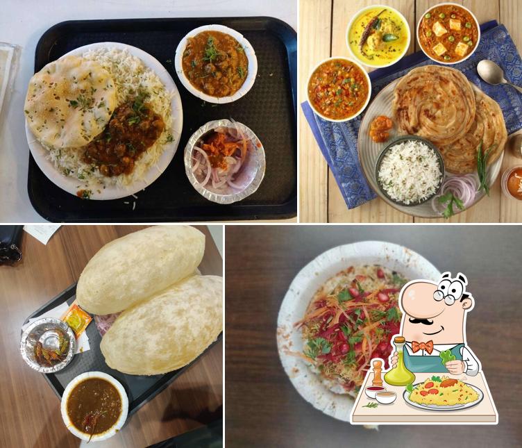 Food at Chaat Bazaar@kumar pacific