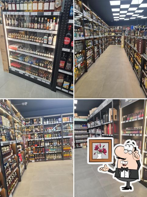 Gli interni di Doreca Store Ostia Un Mondo Da Bere