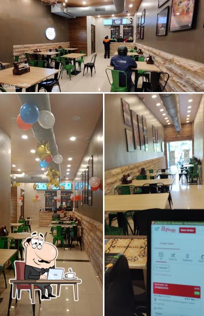 The interior of La Pino'z Pizza Sector-14 Panchkula