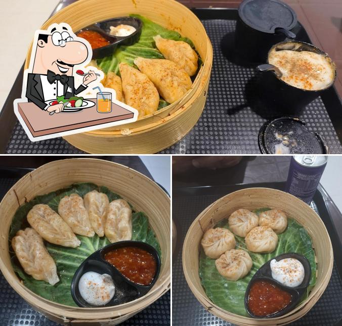 Meals at Momo Port