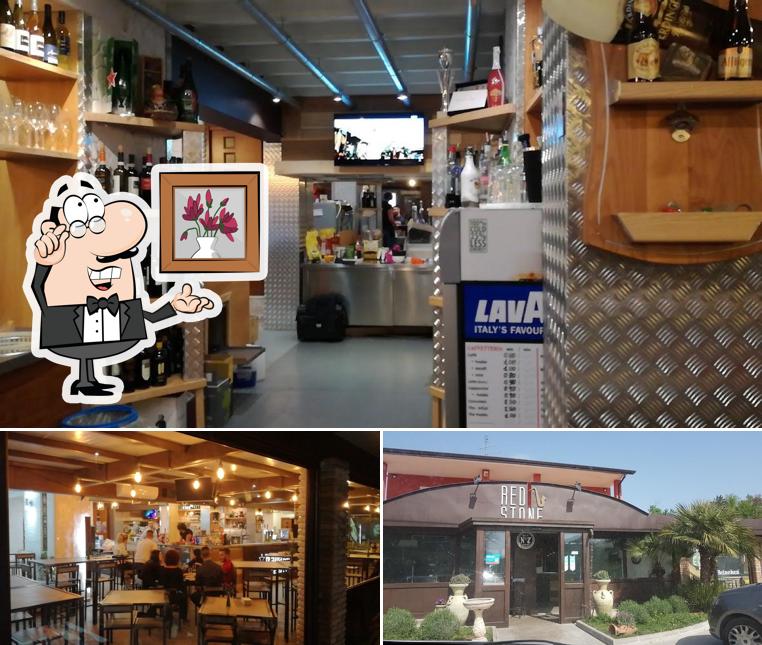 Bar - Ristopub "Red Stone" si caratterizza per la interni e esterno
