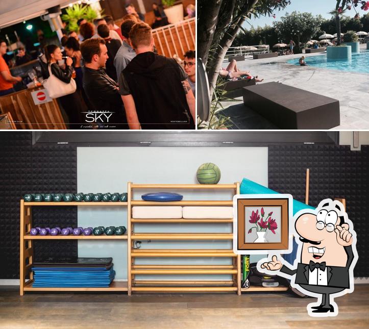 Siediti a un tavolo di The Box Club