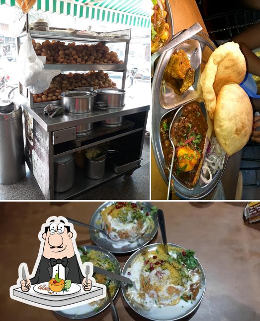 Food at Ram Chat Bhandar