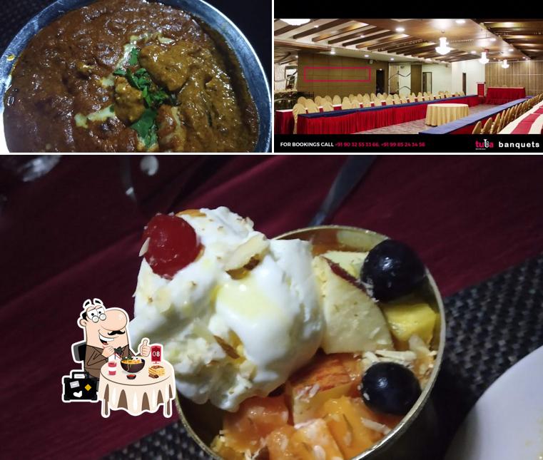 Meals at Tuba Banquets