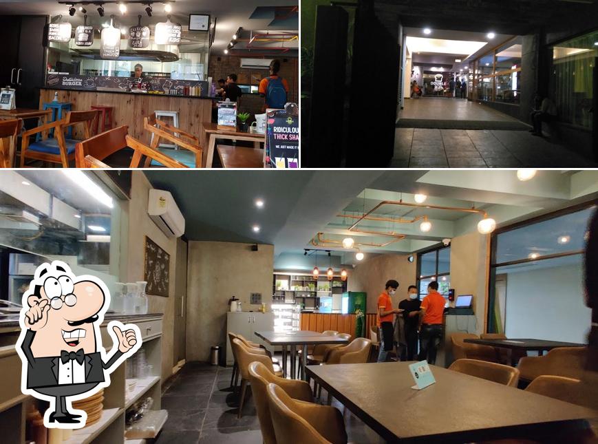 Check out how Double Roti looks inside