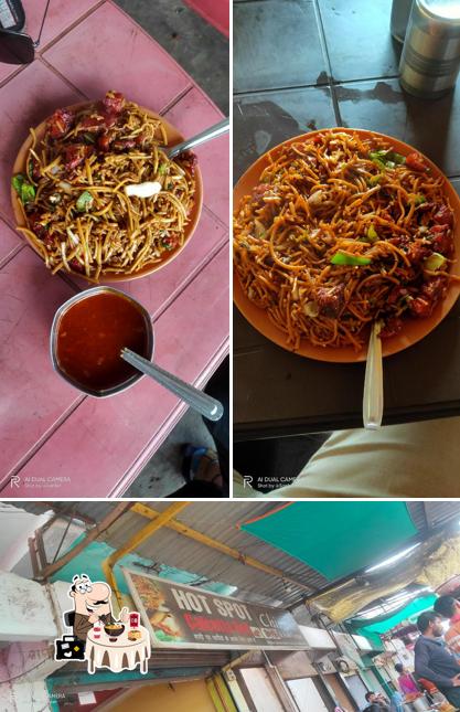 Food at Hot Chinese corner