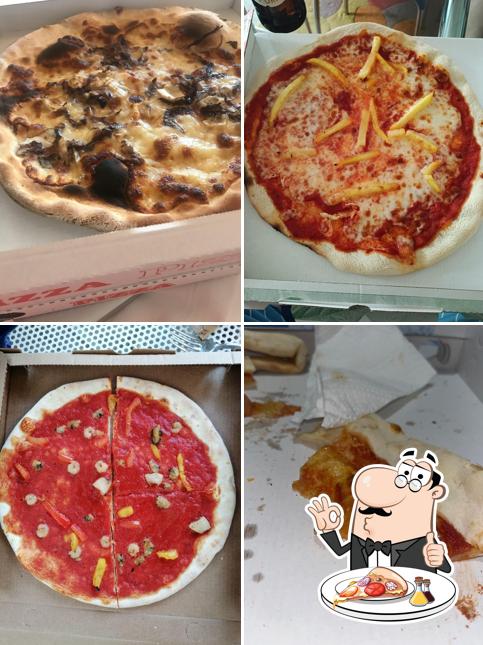 Prova una pizza a Pizzeria 11a Est Albarella