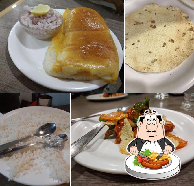 Food at Vaibhav Cafe