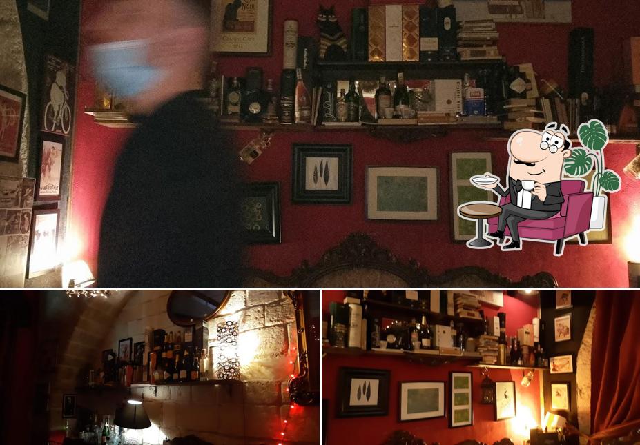 Gli interni di Le Chat Noir