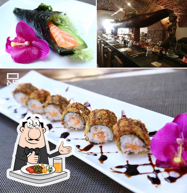 La immagine della cibo e bancone da bar di Kaiten Sushi