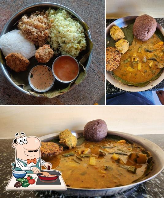 Chicken curry at S V S Darshini
