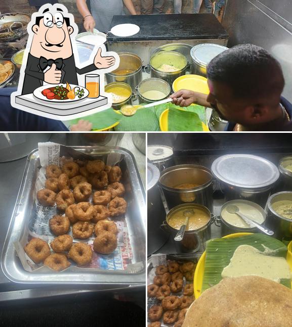 Food at STC (Srinivasa Tiffin Center)
