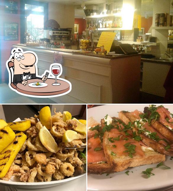 Ristorante Pizzeria Oasi si caratterizza per la cibo e interni
