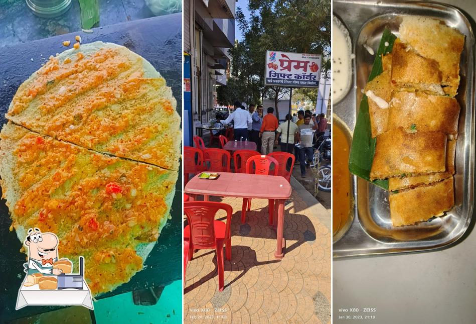 Garlic bread at Famous Masala Dosa