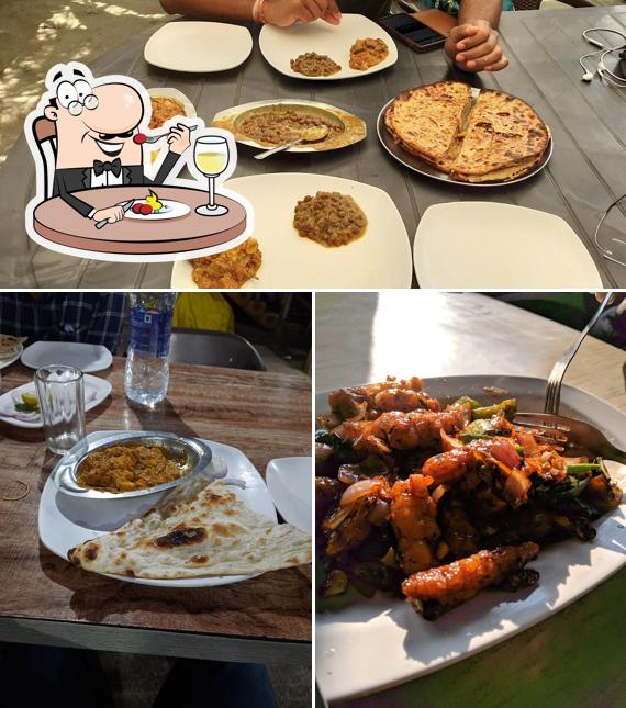 Food at Nanak Dhaba