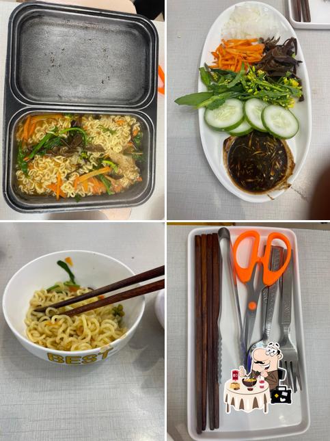 Ramen at Noodles Bar