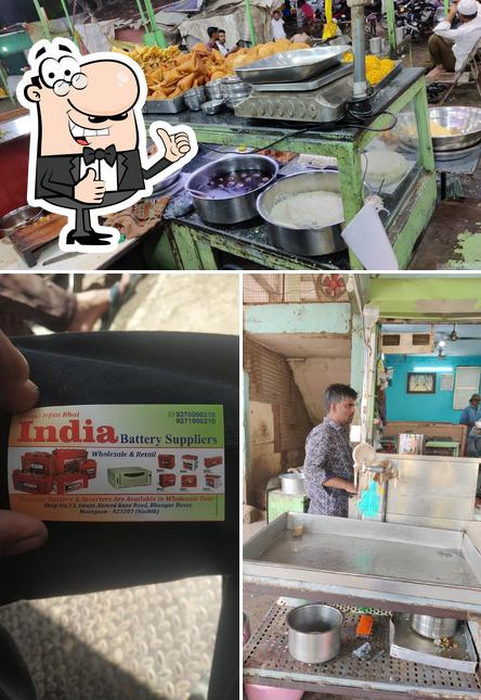 Look at the pic of Pahelwan Hotel