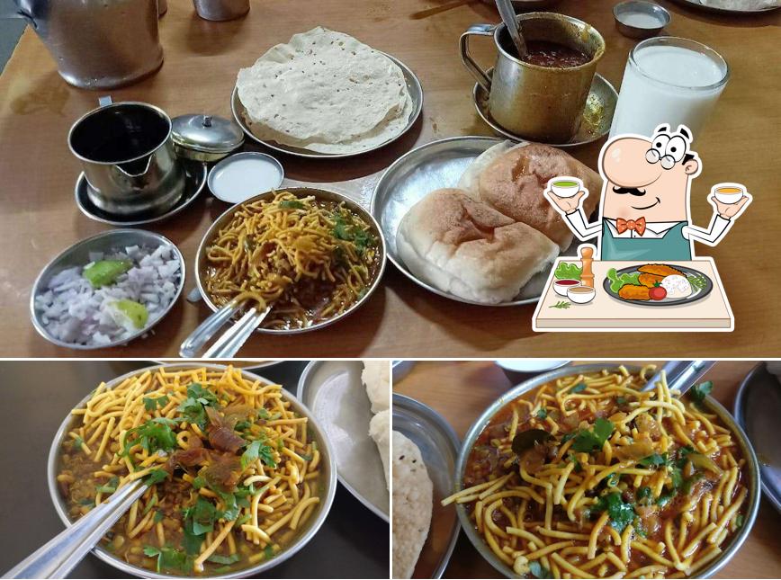 Meals at Shamsundar Misal