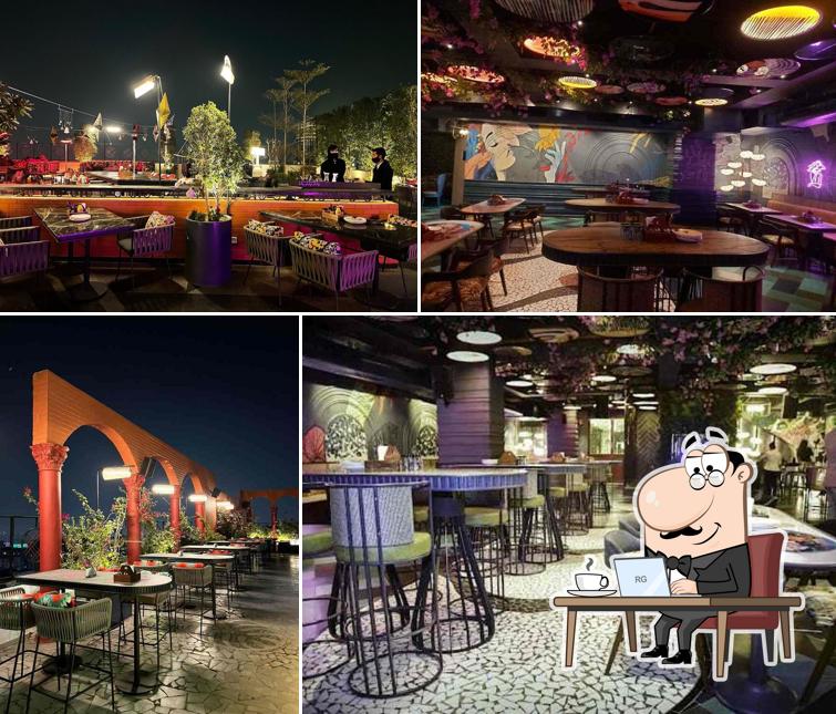 Check out how Unplugged courtyard lucknow looks inside