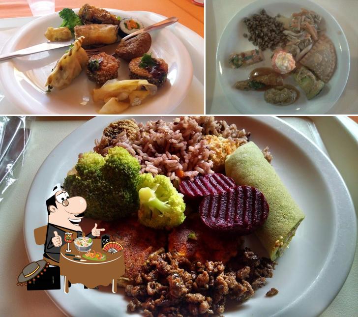 Comida em Restaurante Éden