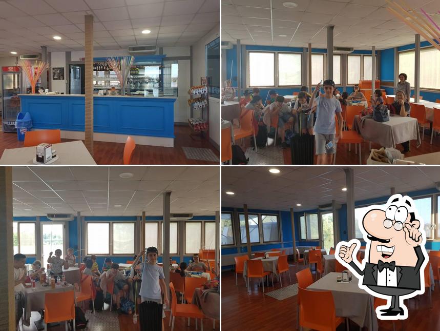 Dai un'occhiata agli interni di Bar La Piatta