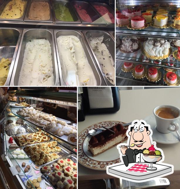 Pasticceria del Dotto di Gabriele Lari offre un'ampia varietà di dessert