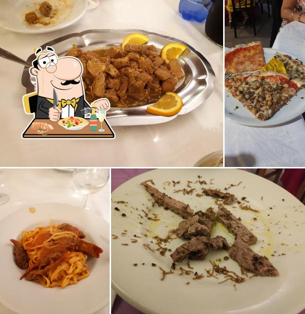 Platti al Ristorante Pizzeria Albergo Pennino di Buriani Cav. Rinaldo