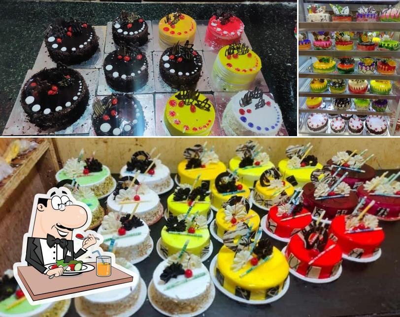 Food at S V Iyanger Bakery
