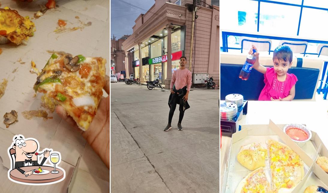 Food at Domino's Pizza Narayanpura, Chhatarpur Food at Domino's Pizza Narayanpura, Chhatarpur