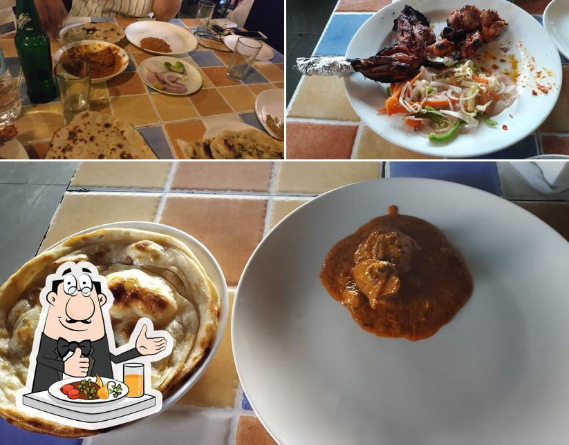 Food at Yalla Yalla