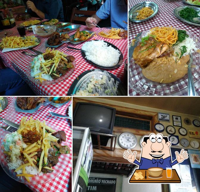 Comida em Bar do Romeu